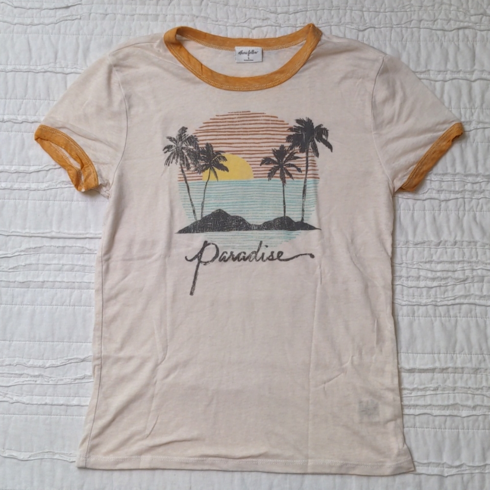 ⭐Others follow graphic tee